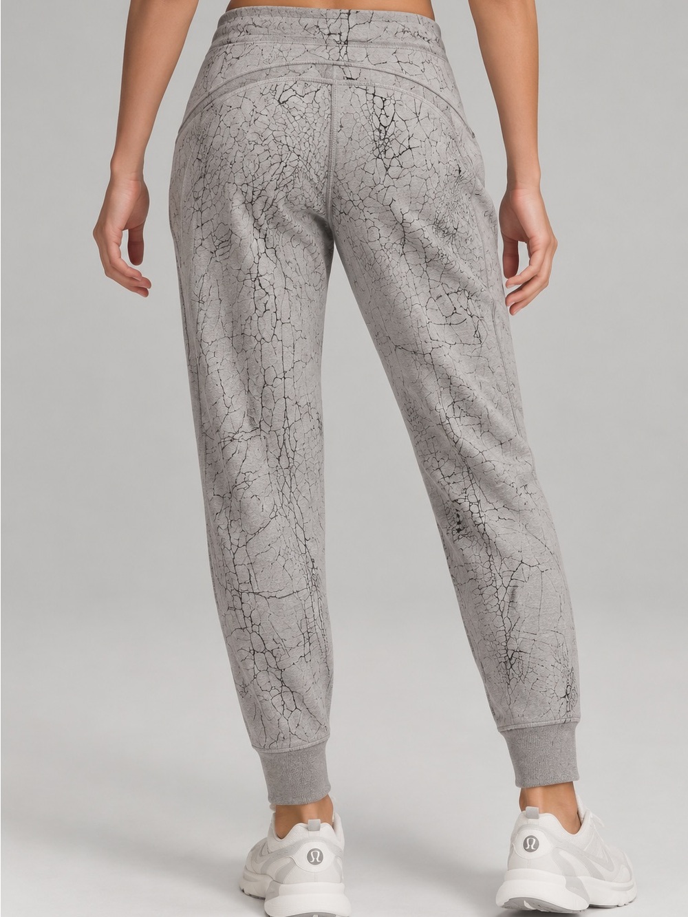 Lululemon Warm Down Jogger Size 8 Grey Crackle Print Sweatpants Athleisure - Picture 4 of 8